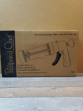 Pampered Chef Retired Cookie Press #1